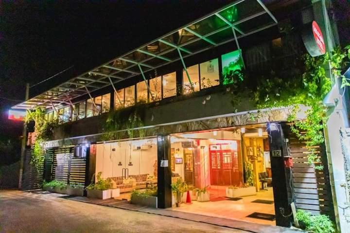Chinese Lotus Luxapathiya - Shanghai Hotel Moratuwa Dış mekan fotoğraf